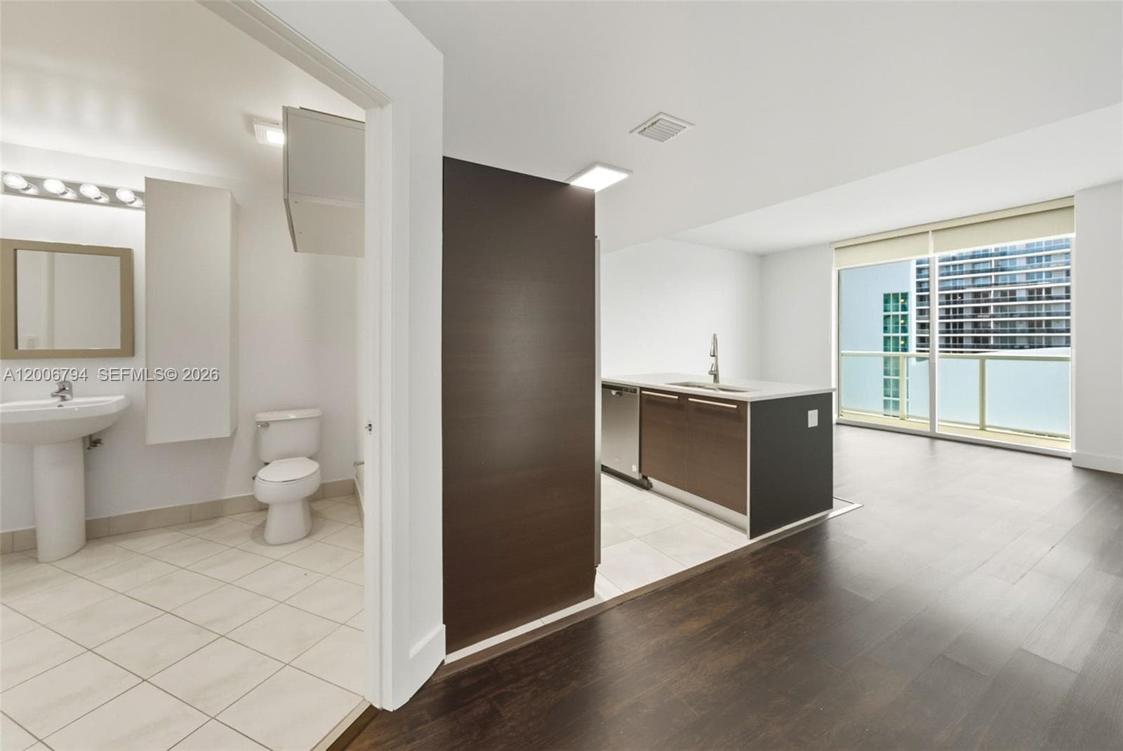 1900 N Bayshore Dr # 3707, Miami FL 33132 — 18