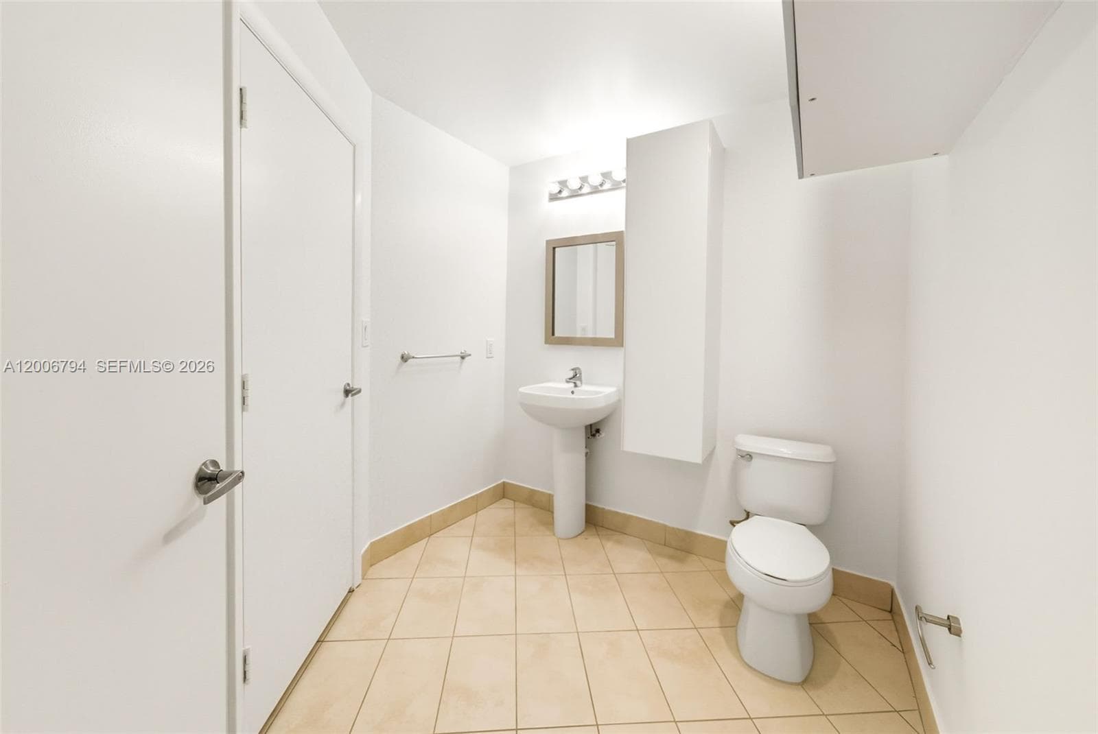1900 N Bayshore Dr # 3707, Miami FL 33132 — 19