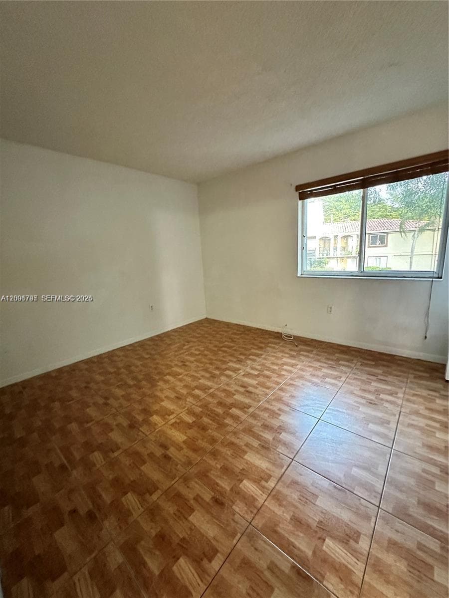 551 NW 82nd Ave # 502, Miami FL 33126 — 17
