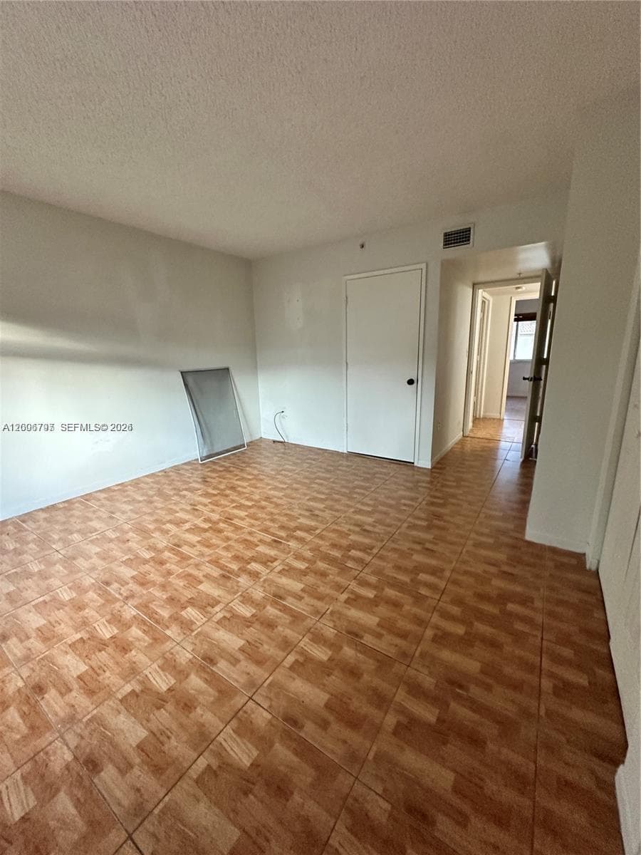551 NW 82nd Ave # 502, Miami FL 33126 — 3