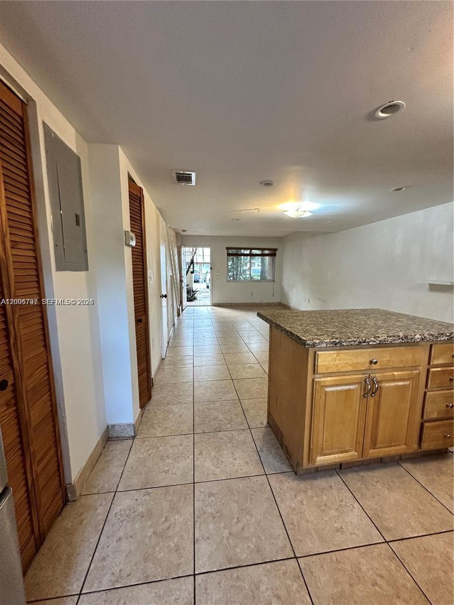 551 NW 82nd Ave # 502, Miami FL 33126 — 20