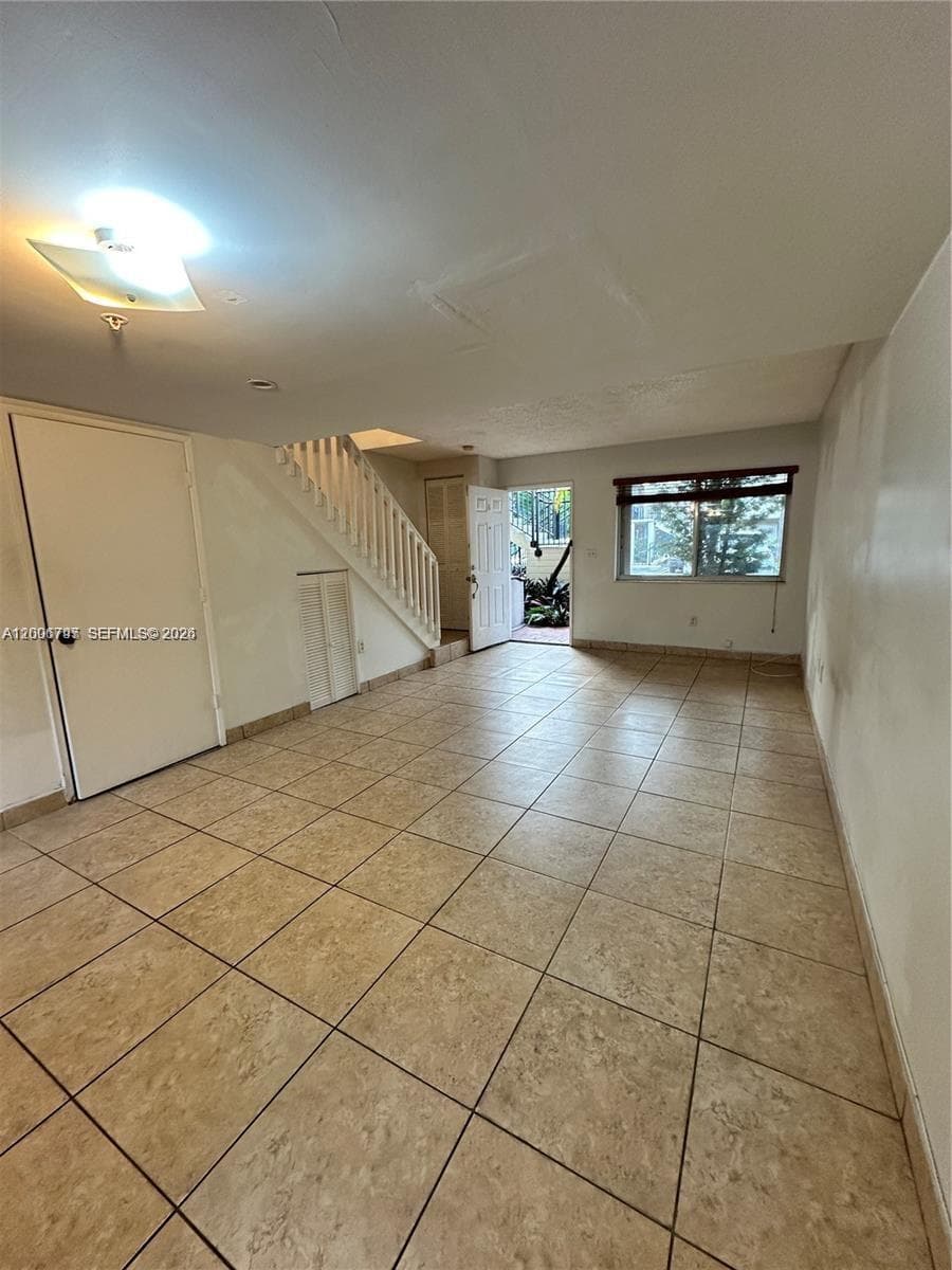 551 NW 82nd Ave # 502, Miami FL 33126 — 19
