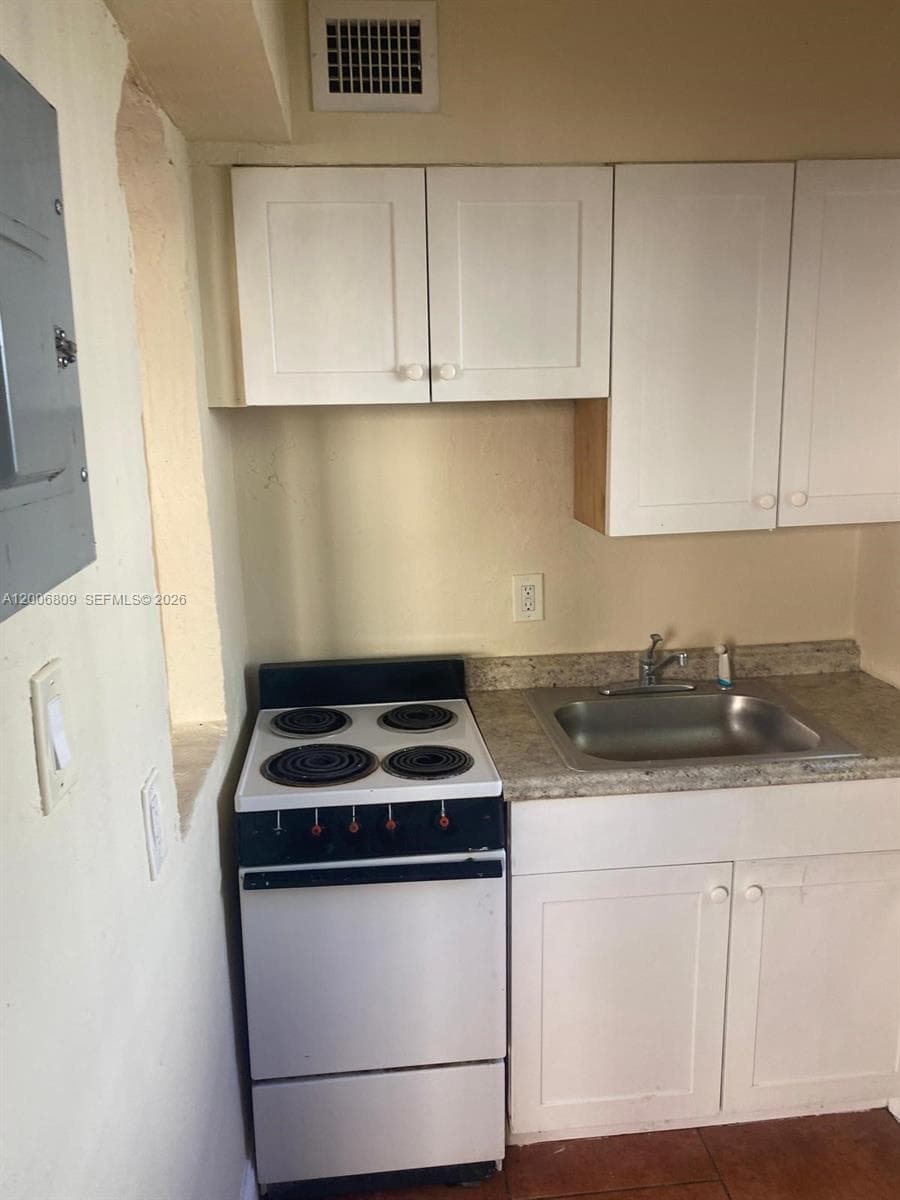 1319 NW 60th St # 4, Miami FL 33142 — 4