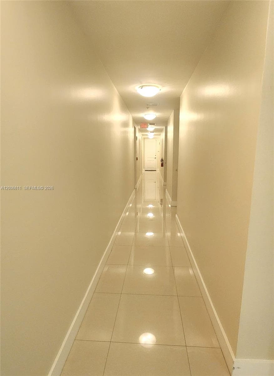 2200 NE 4th Ave # 803, Miami FL 33137 — 6