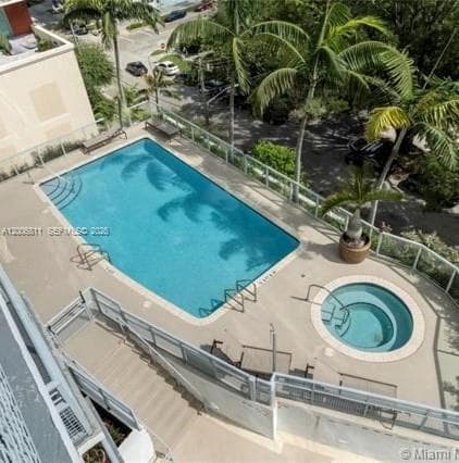 2200 NE 4th Ave # 803, Miami FL 33137 — 16