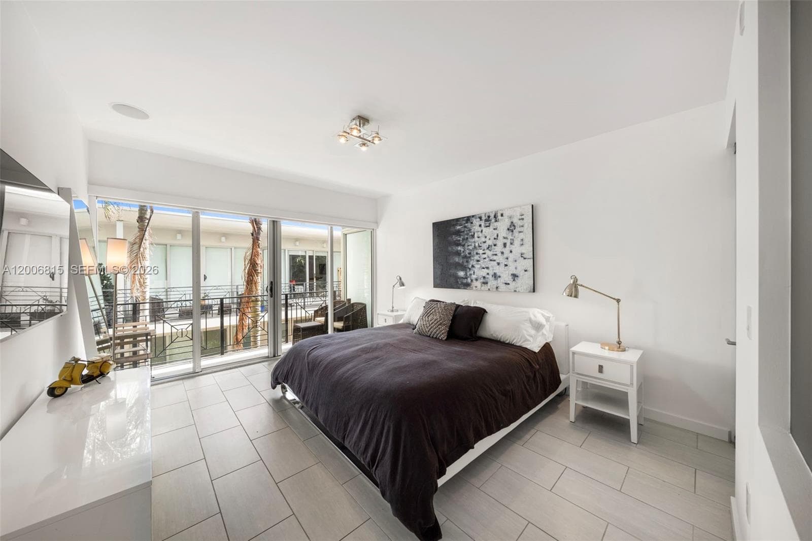 2130 Park Ave # 3, Miami Beach FL 33139 — 8