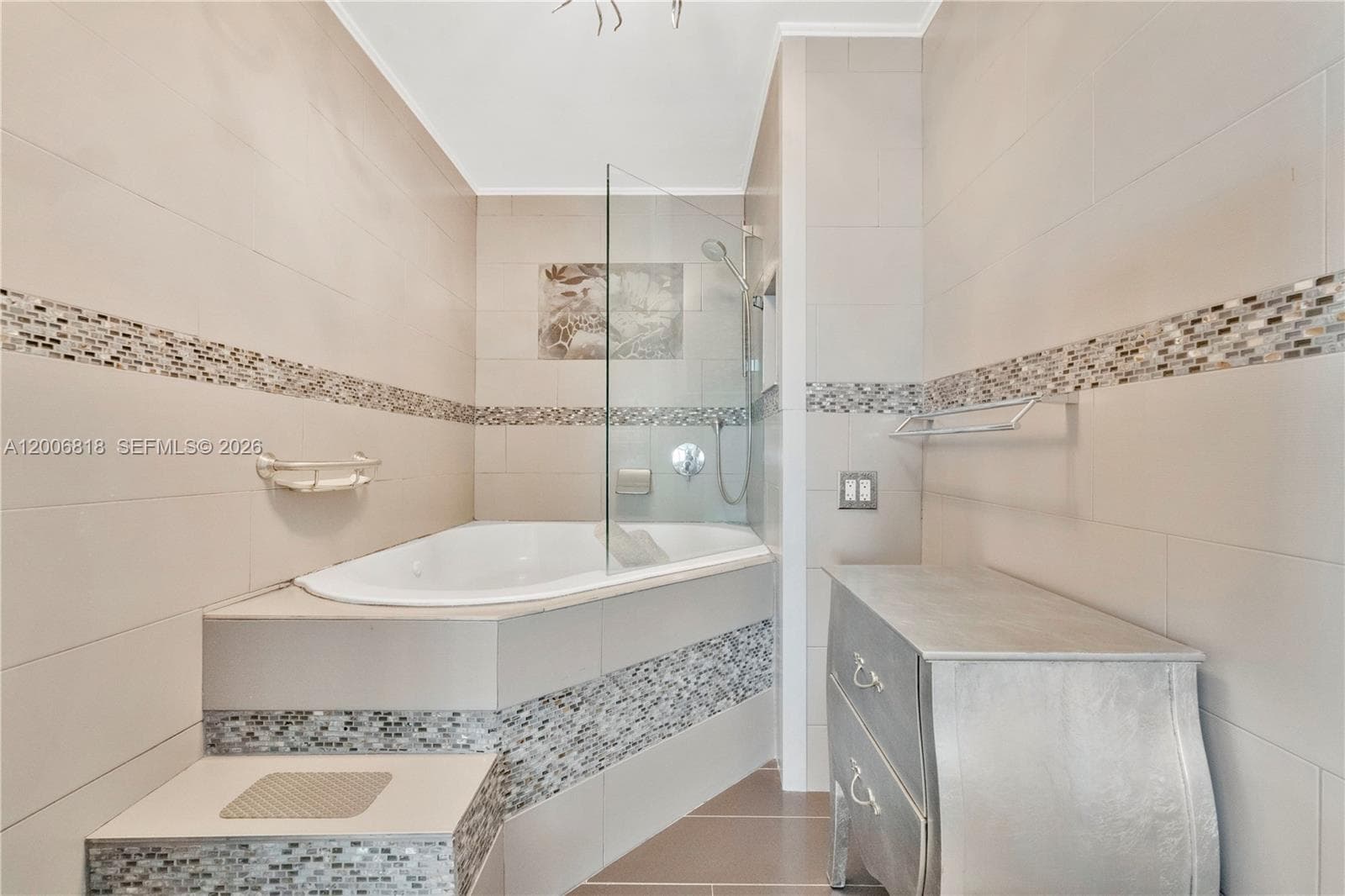5555 Collins Ave # 16A, Miami Beach FL 33140 — 14