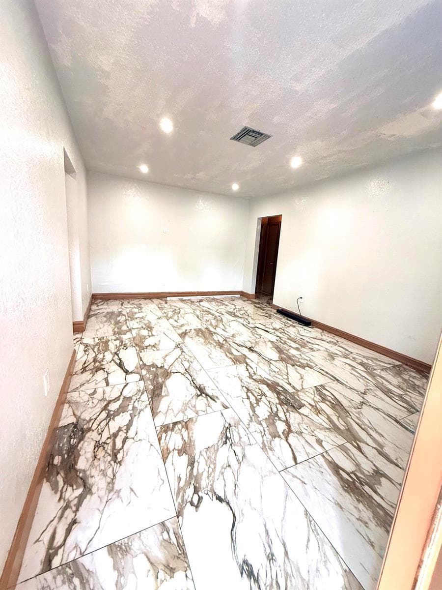 14725 NE 8th Avenue, Miami FL 33161 — 6