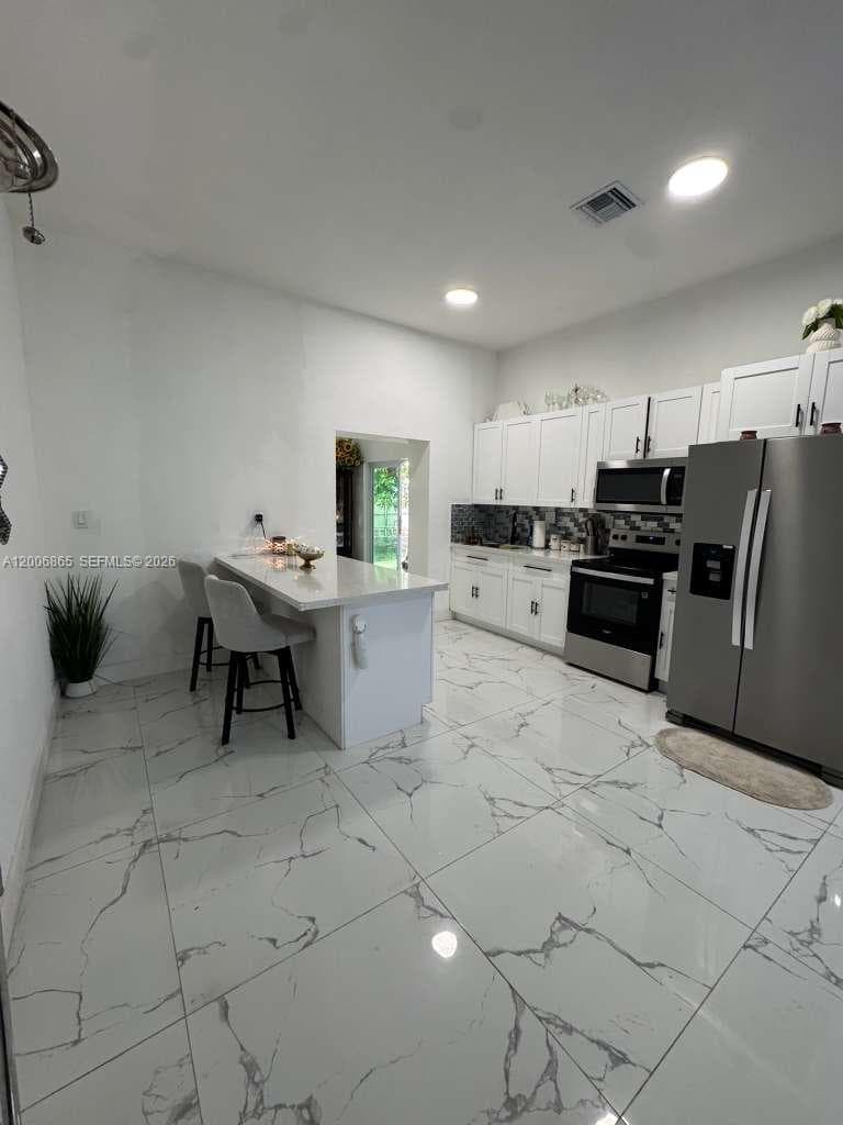 25 NW 193rd St, Miami Gardens FL 33169 — 3