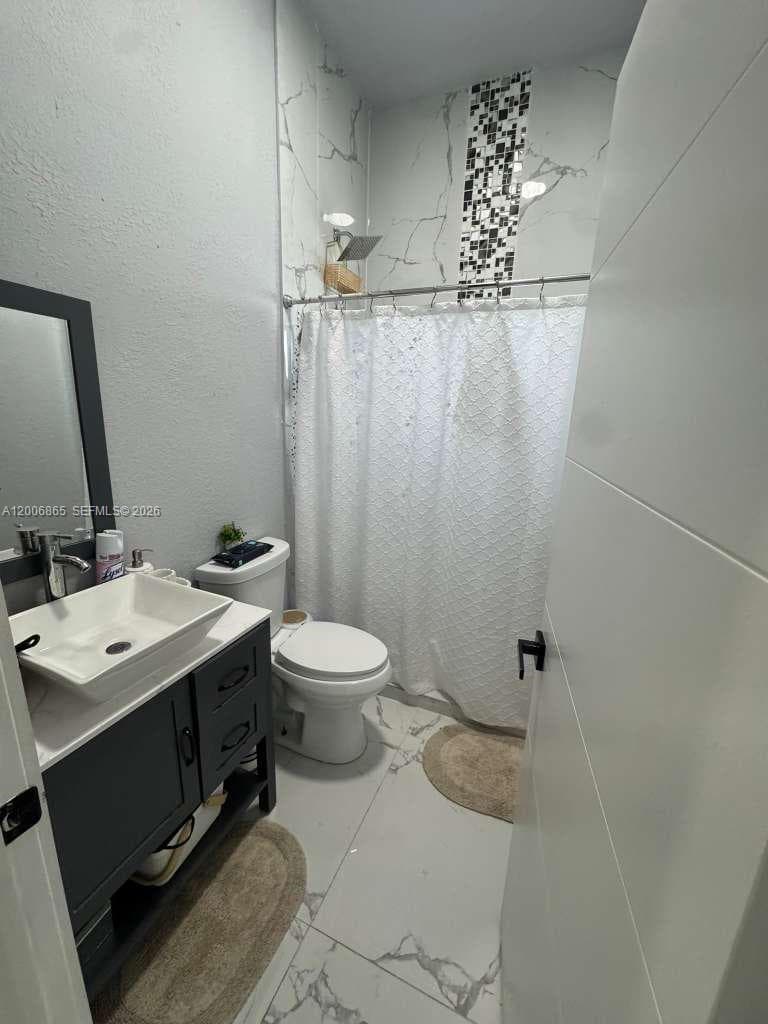 25 NW 193rd St, Miami Gardens FL 33169 — 5