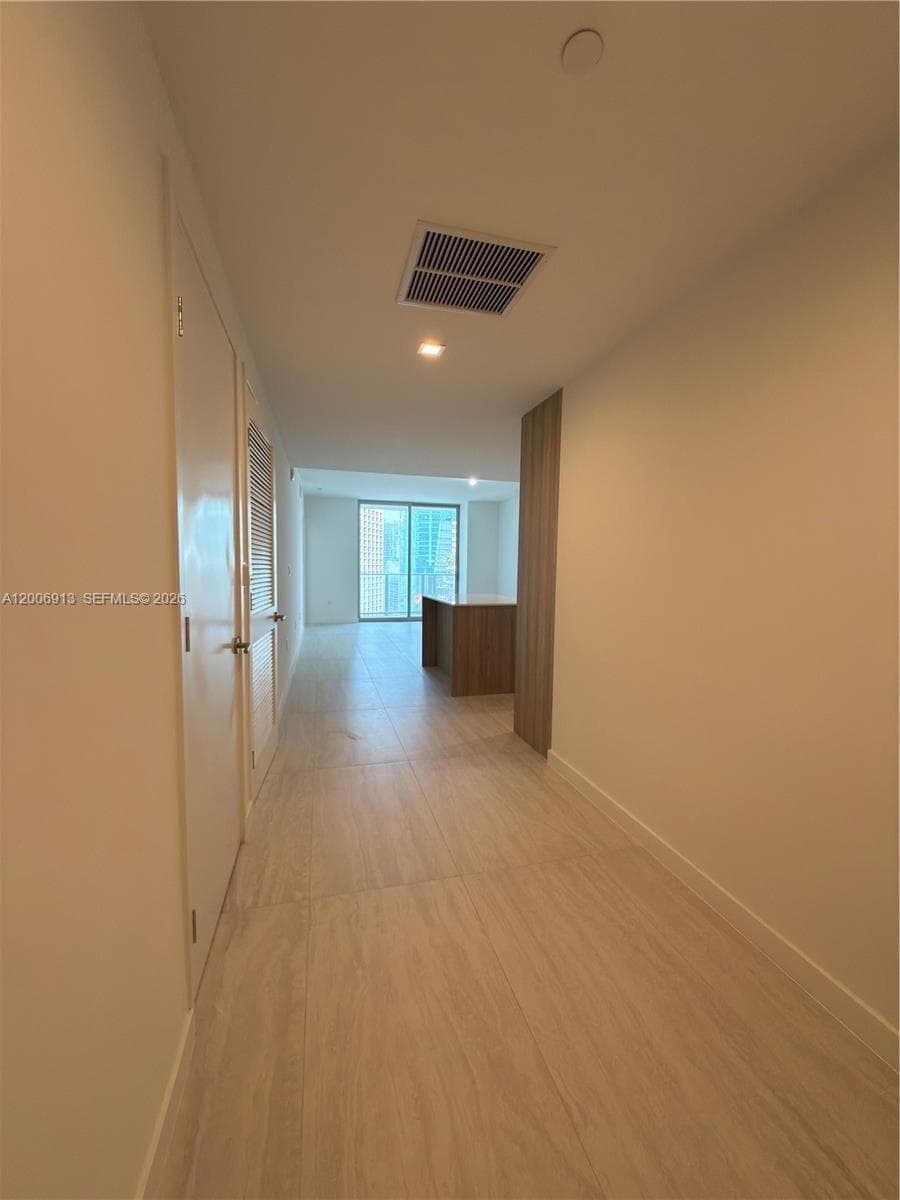 77 SE 5th St # 1602, Miami FL 33131 — 3