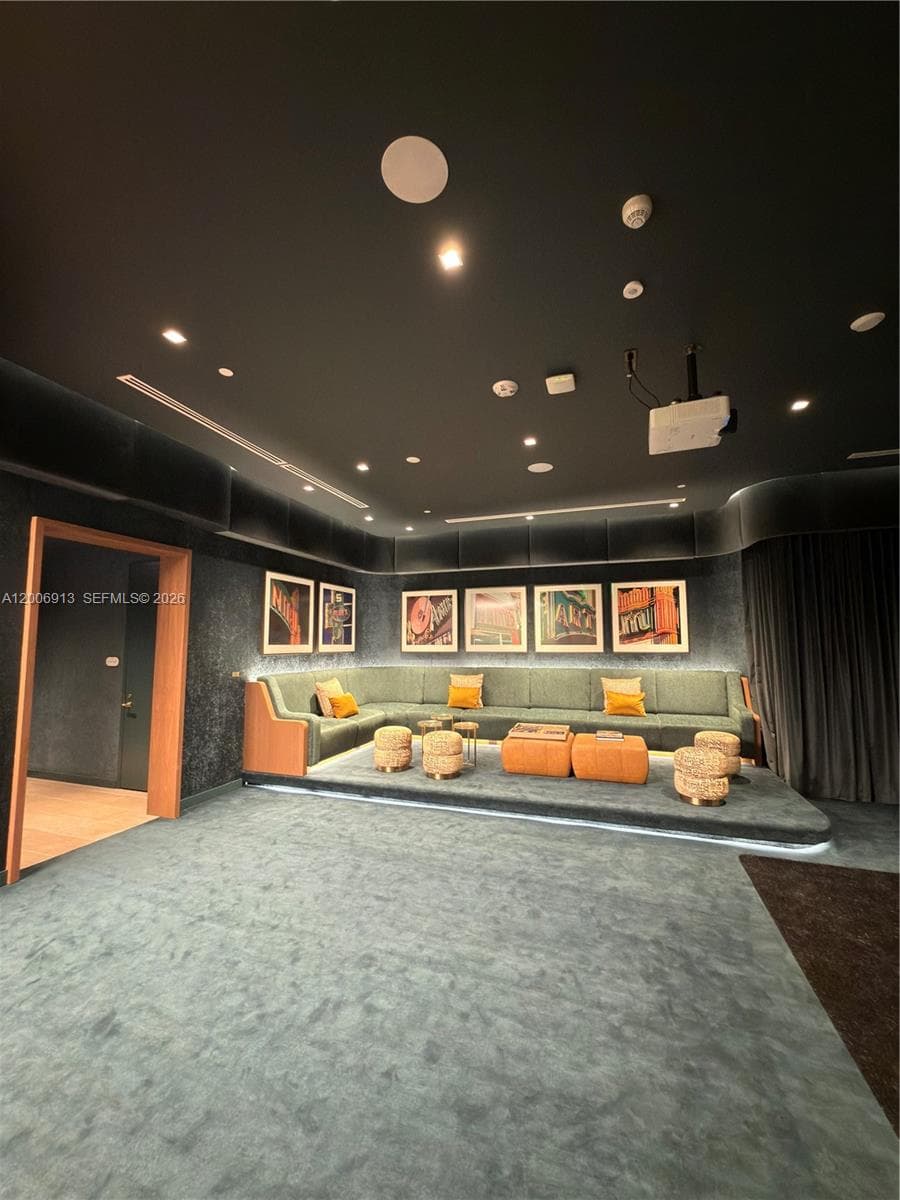 77 SE 5th St # 1602, Miami FL 33131 — 28