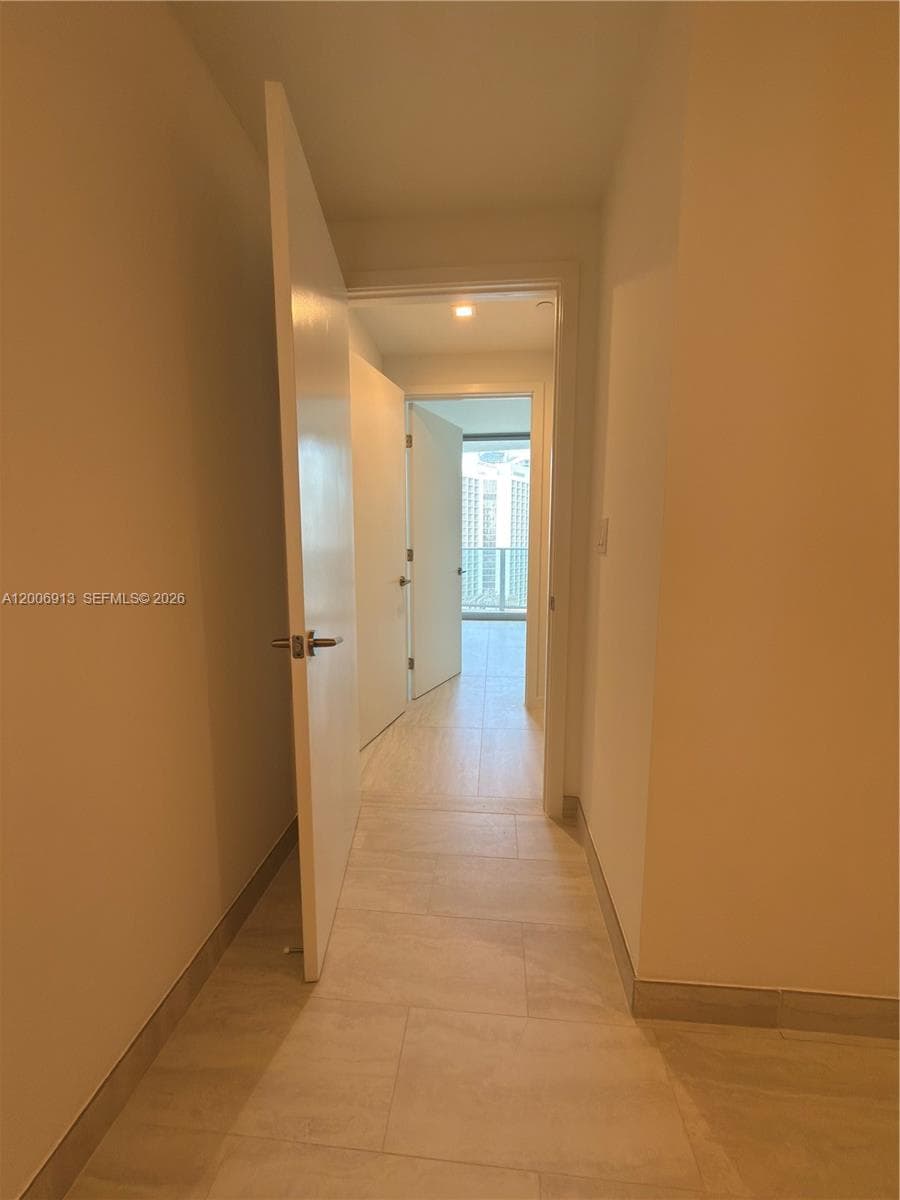 77 SE 5th St # 1602, Miami FL 33131 — 19