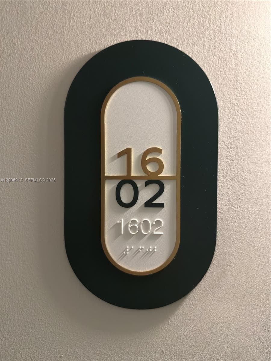 77 SE 5th St # 1602, Miami FL 33131 — 25