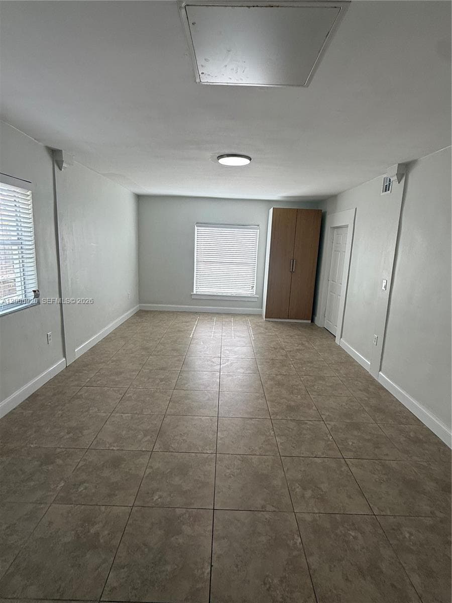 2816 Pine Tree Dr # 2, Miami Beach FL 33140 — 13