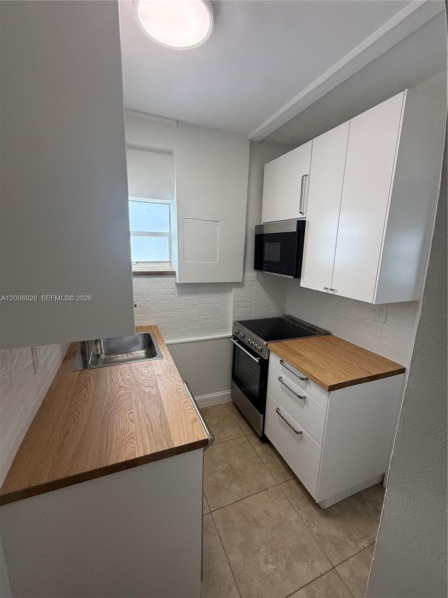 2816 Pine Tree Dr # 2, Miami Beach FL 33140 — 3