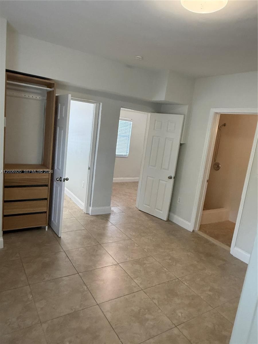 2816 Pine Tree Dr # 2, Miami Beach FL 33140 — 10