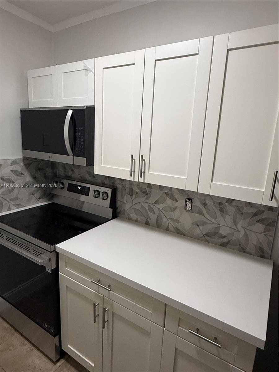 2816 Pine Tree Dr # 2, Miami Beach FL 33140 — 11