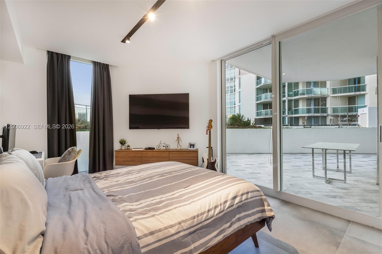 3370 Hidden Bay Dr # 409, Aventura FL 33180 — 16