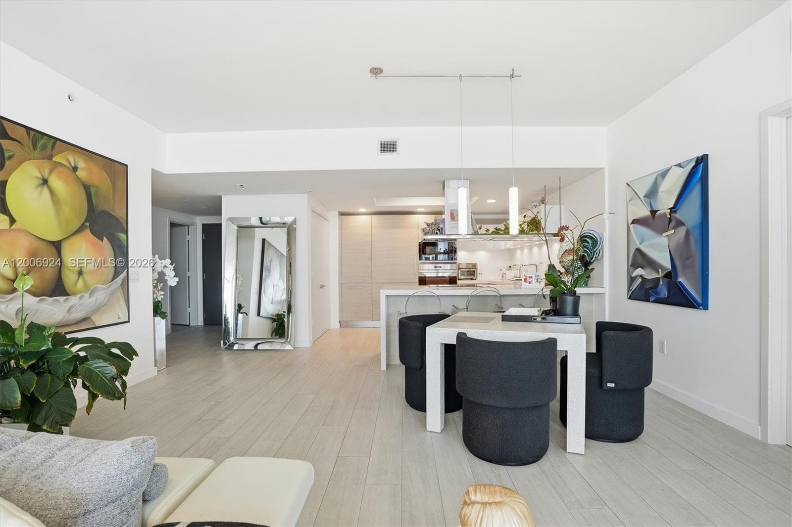 17301 Biscayne Blvd # 1905, North Miami Beach FL 33160 — 18