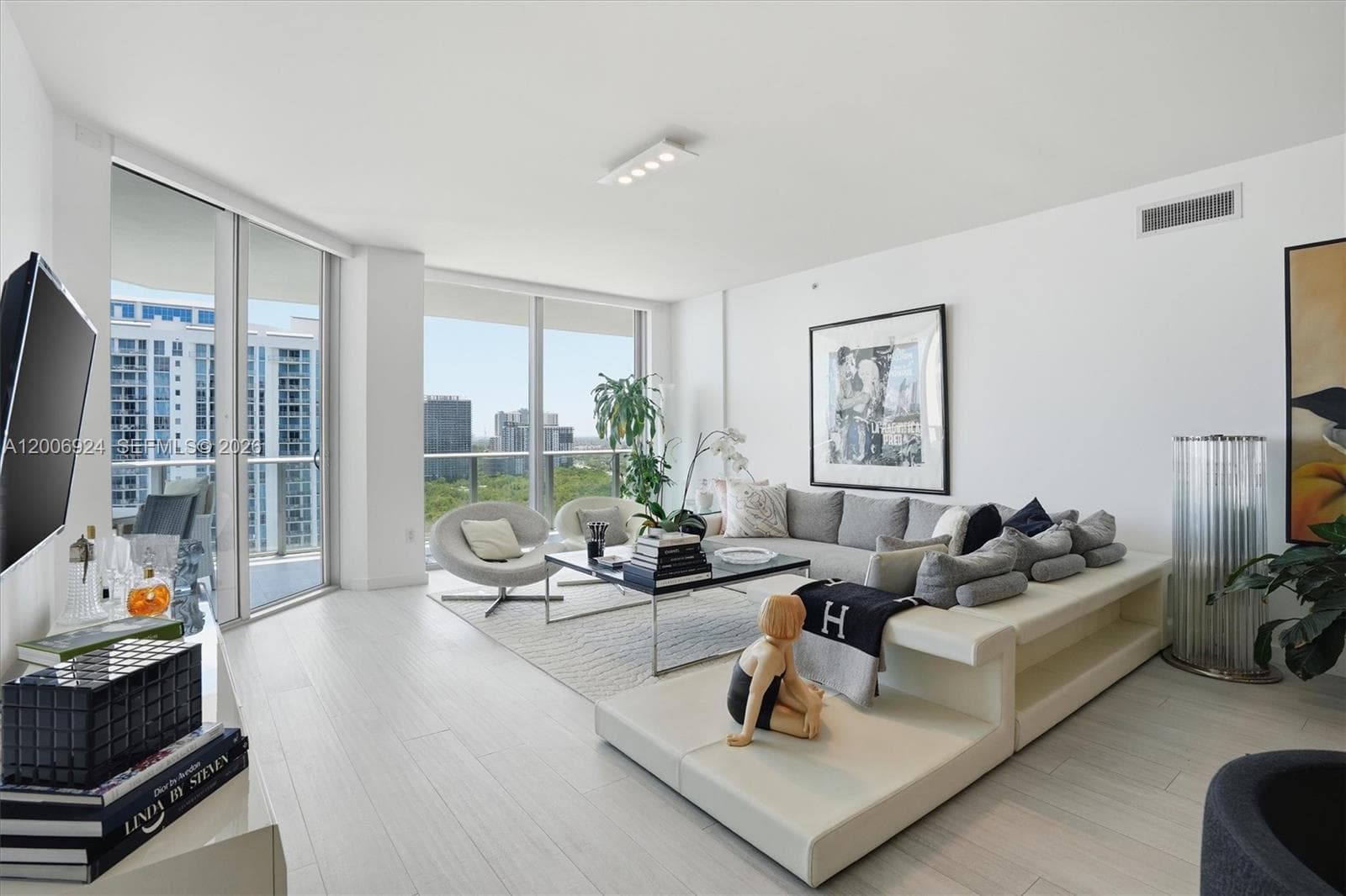 17301 Biscayne Blvd # 1905, North Miami Beach FL 33160 — 8