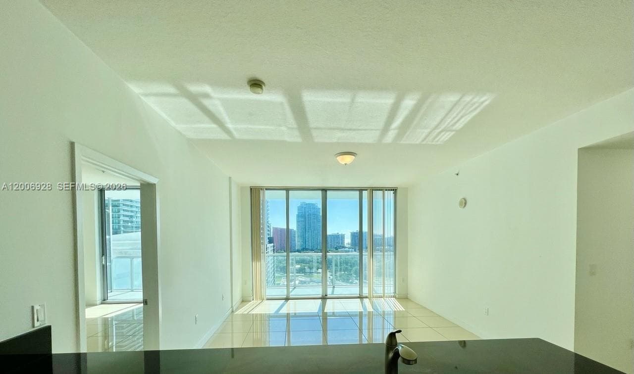 79 SW 12 St # 1903, Miami FL 33130 — 2