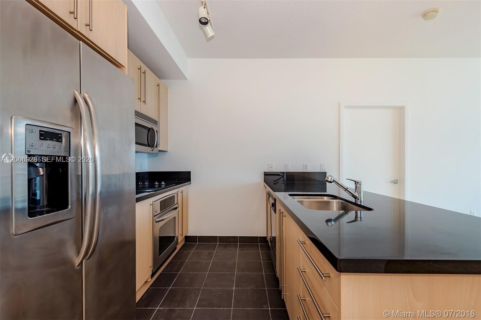 79 SW 12 St # 1903, Miami FL 33130 — 3