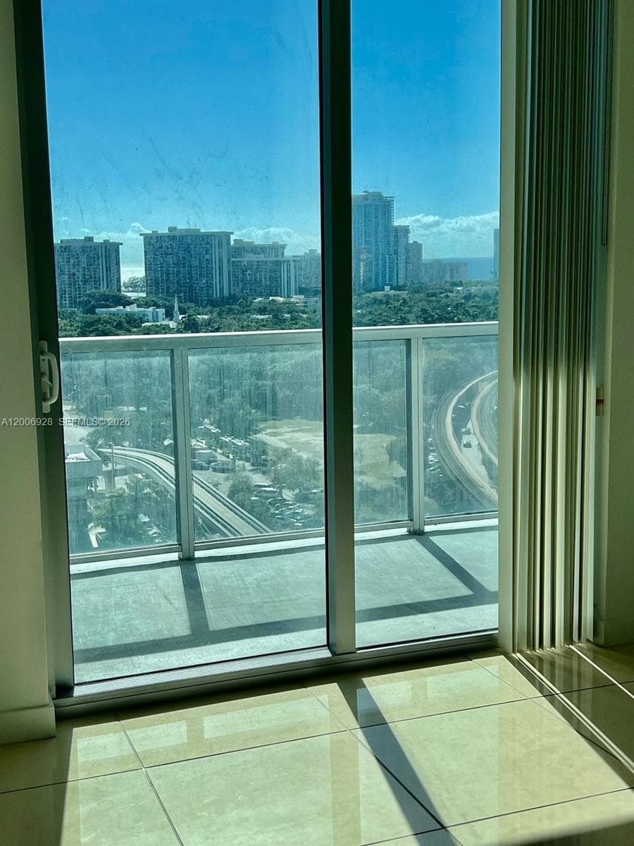 79 SW 12 St # 1903, Miami FL 33130 — 10