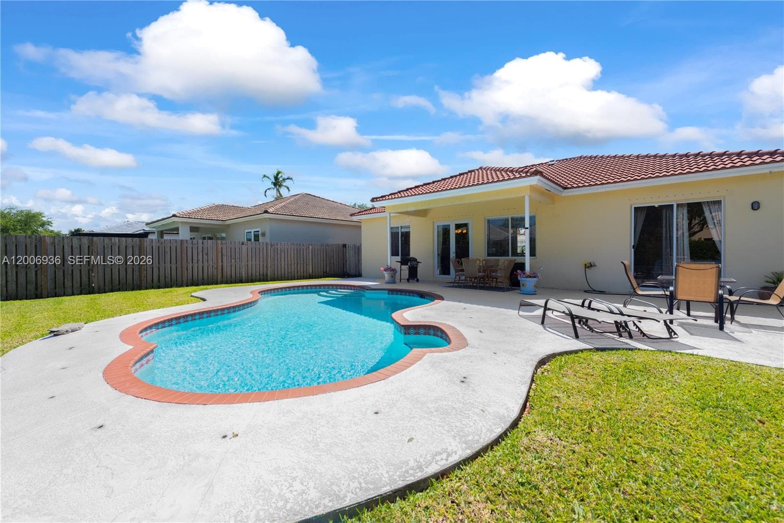 595 SE 30th Dr, Homestead FL 33033 — 3