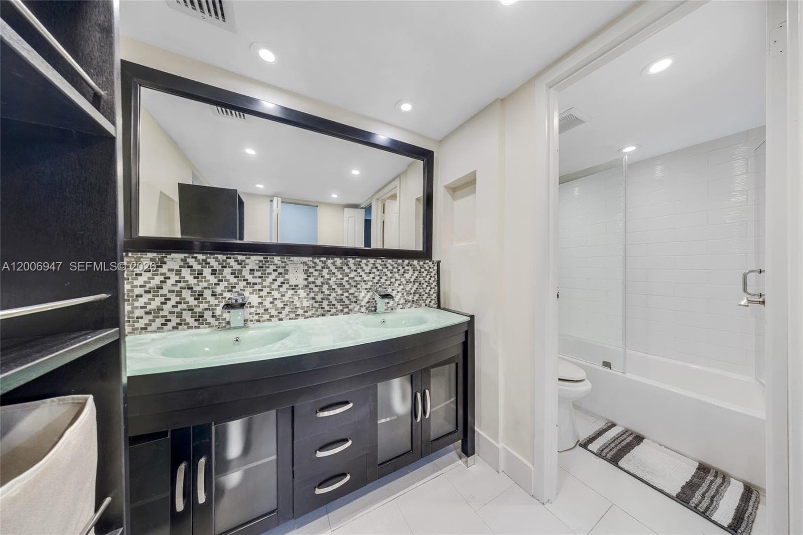 100 Bayview Dr # 606, Sunny Isles Beach FL 33160 — 21