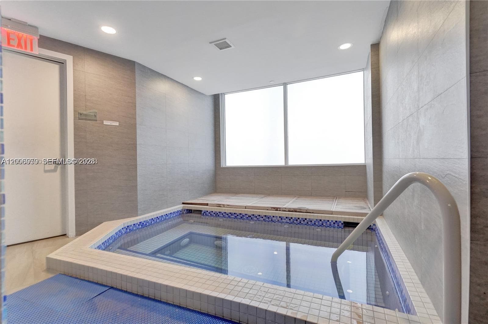 20201 E Country Club Dr # 1006, Aventura FL 33180 — 39