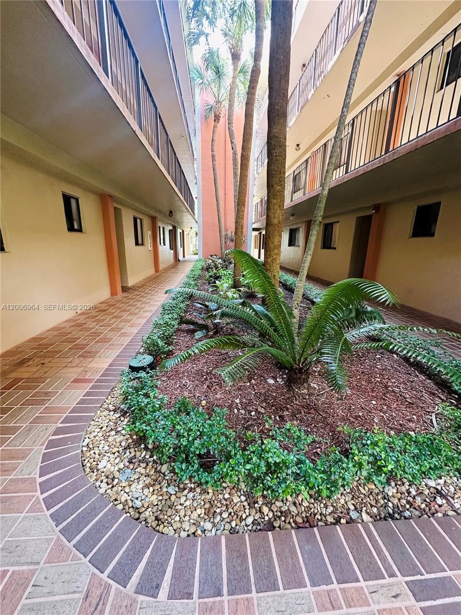 8700 SW 133rd Ave Rd # 109, Miami FL 33183 — 3