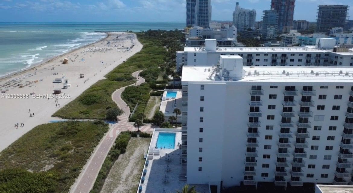 401 Ocean Dr # 222, Miami Beach FL 33139 — 23
