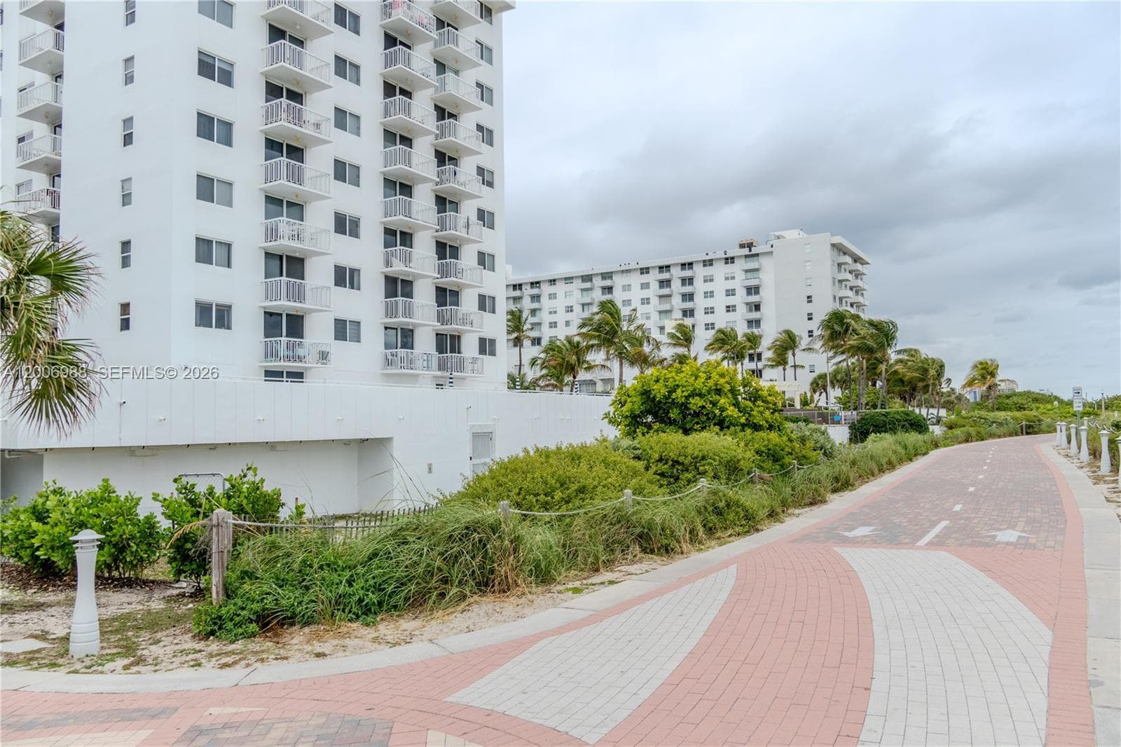 401 Ocean Dr # 222, Miami Beach FL 33139 — 26