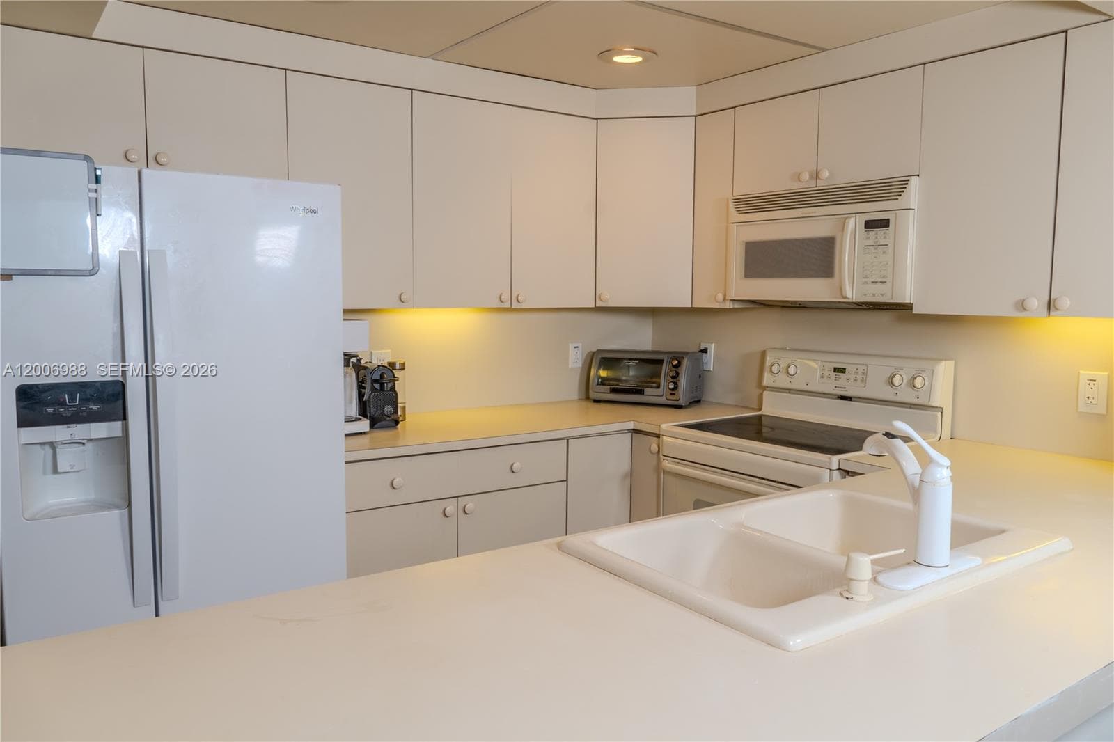 401 Ocean Dr # 222, Miami Beach FL 33139 — 5