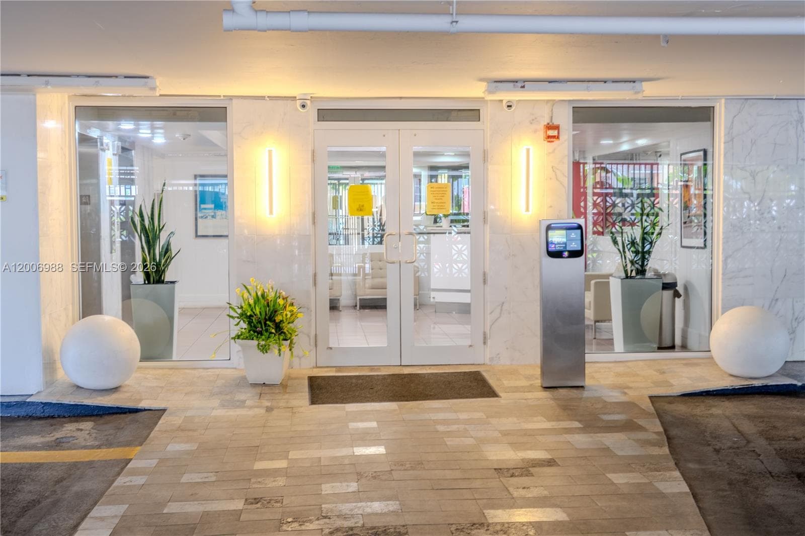 401 Ocean Dr # 222, Miami Beach FL 33139 — 30