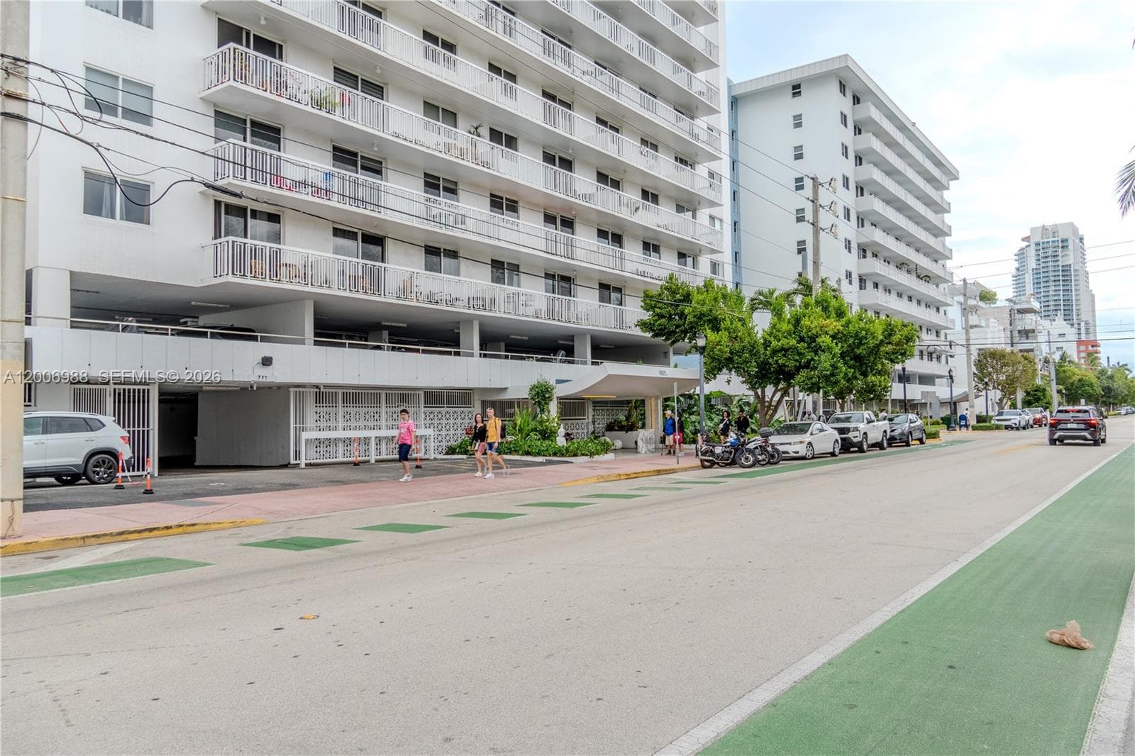 401 Ocean Dr # 222, Miami Beach FL 33139 — 34