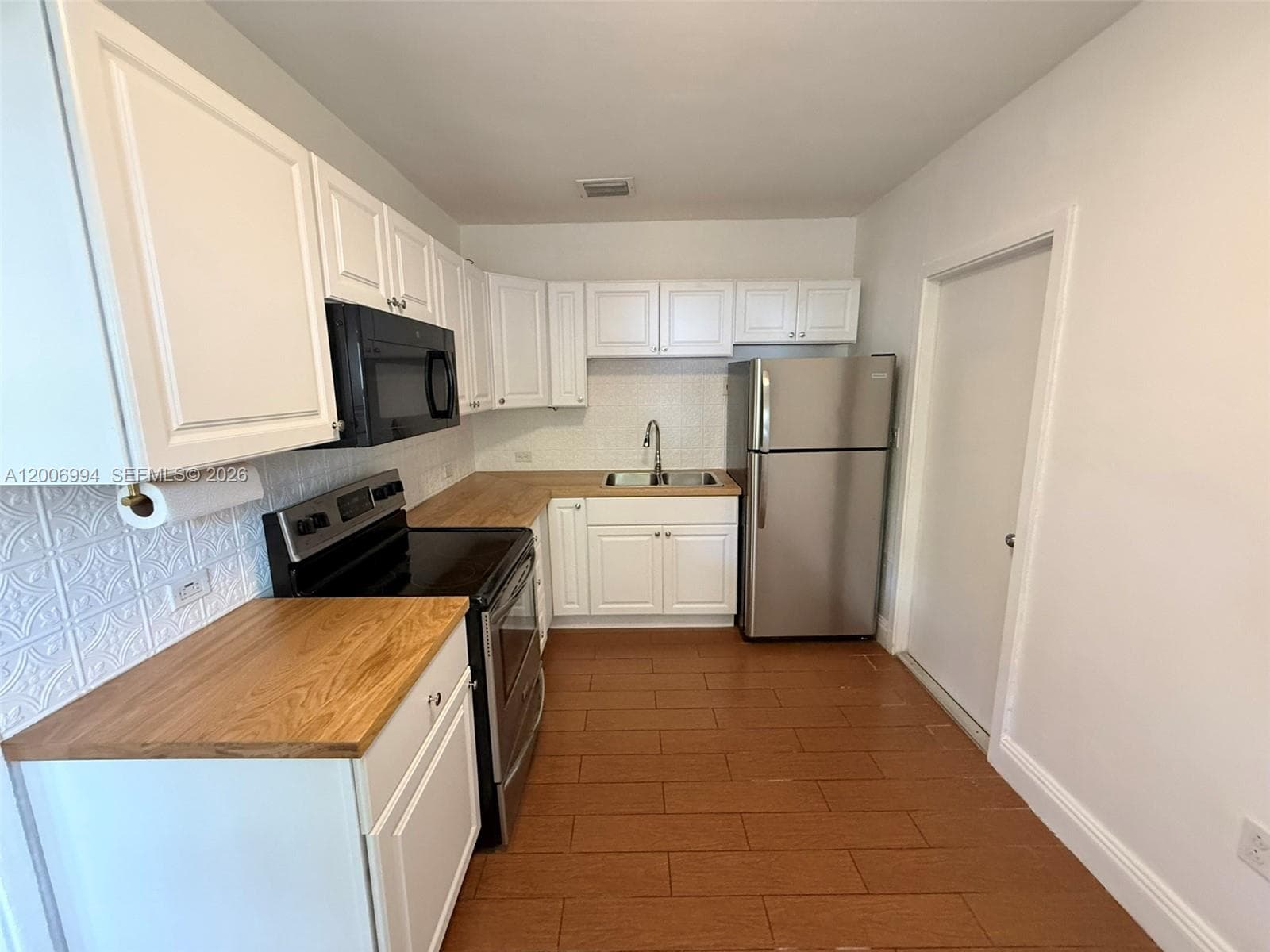 294 NE 57th St # 2, Miami FL 33137 — 24