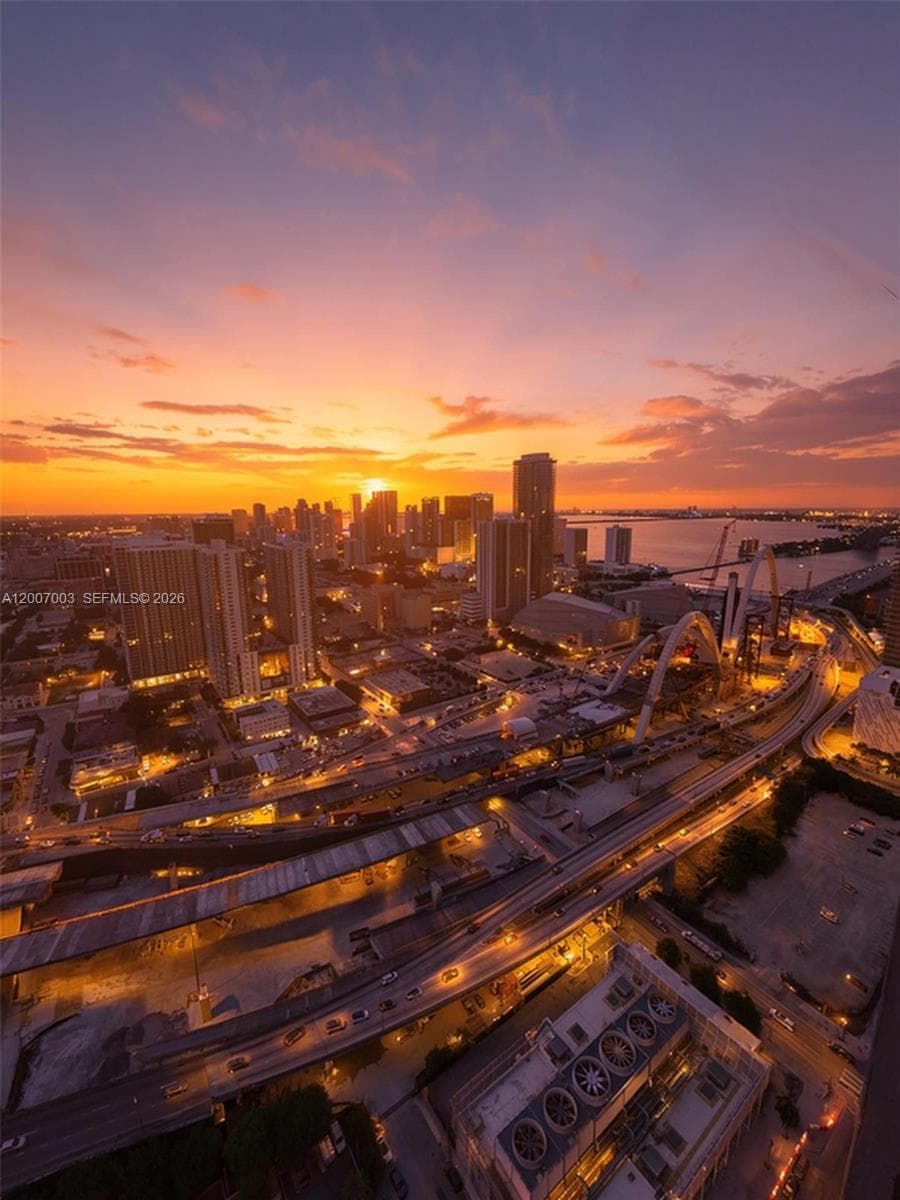 20 NE 11th St # 4202, Miami FL 33132 — 2