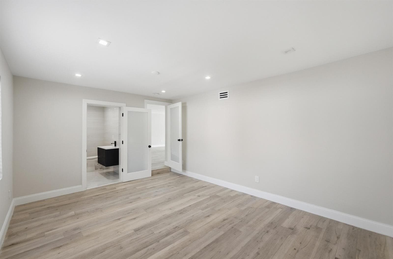 1770 SW 17th Avenue, Miami FL 33145 — 21