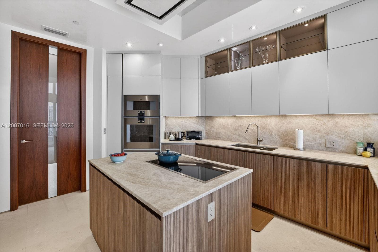 2600 Island Blvd # 1, Aventura FL 33160 — 26