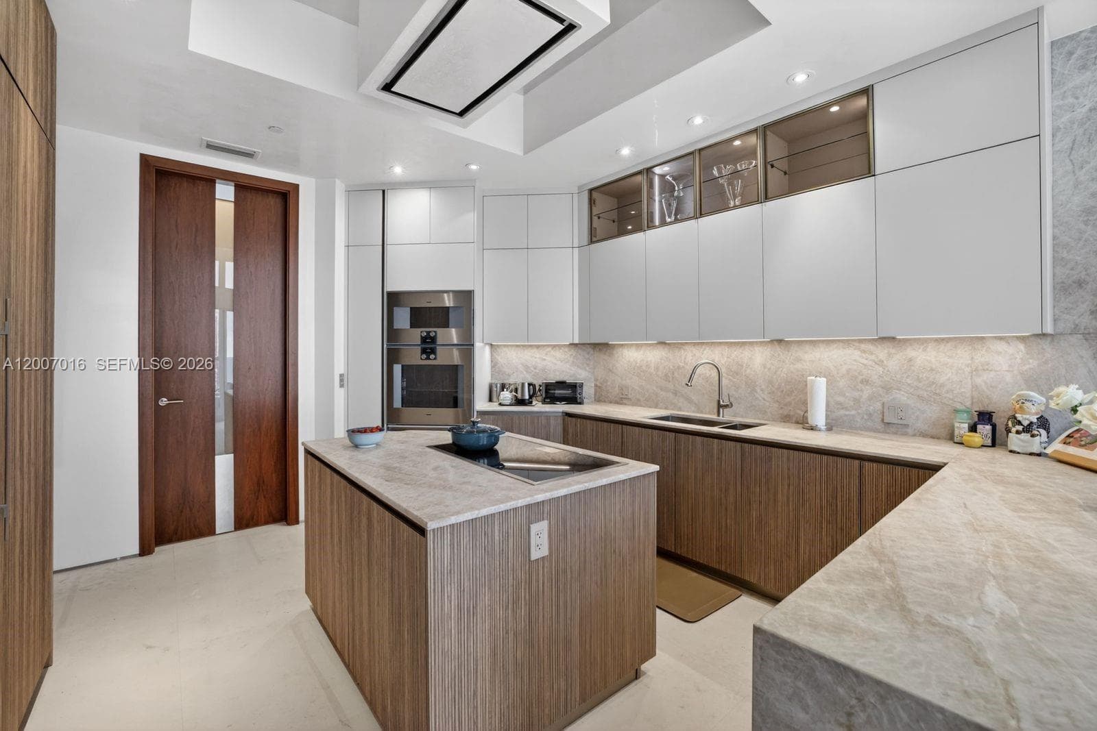 2600 Island Blvd # 1, Aventura FL 33160 — 9