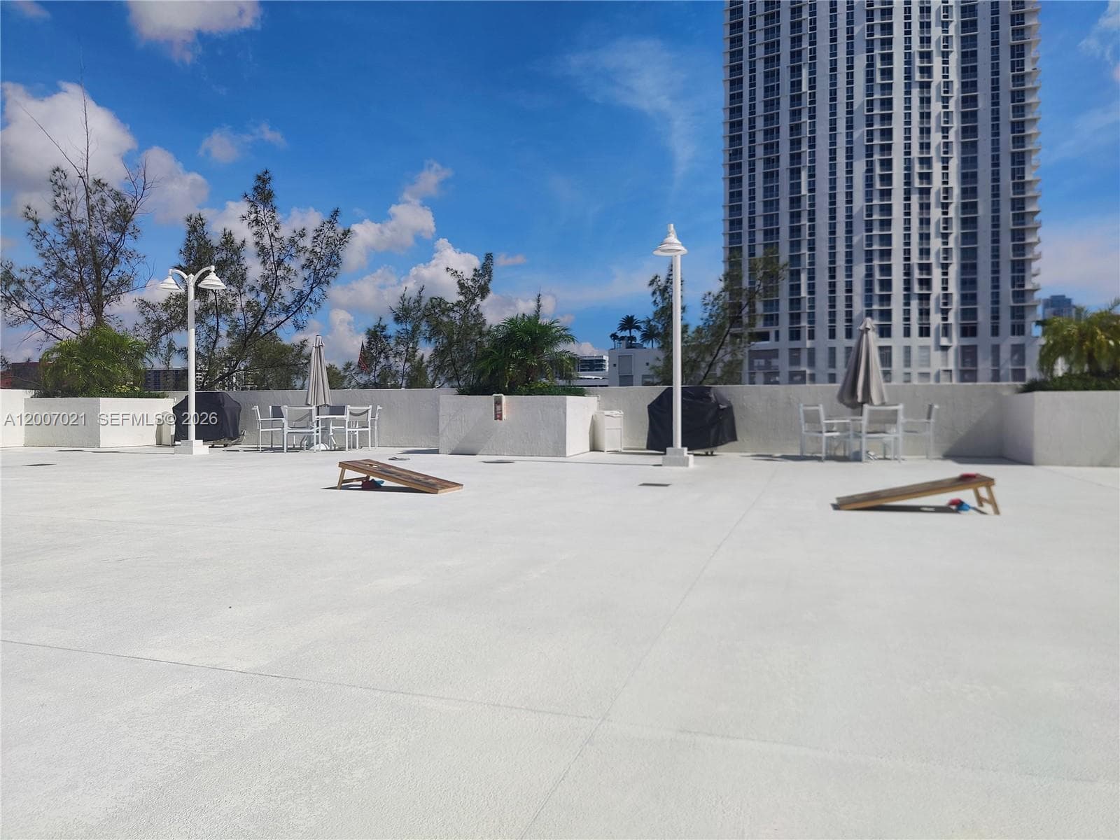 275 NE 18th St # 1801, Miami FL 33132 — 16