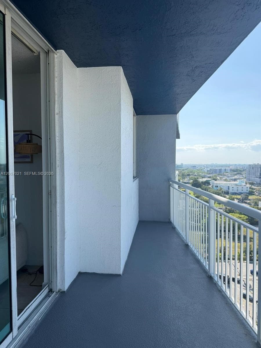 275 NE 18th St # 1801, Miami FL 33132 — 12