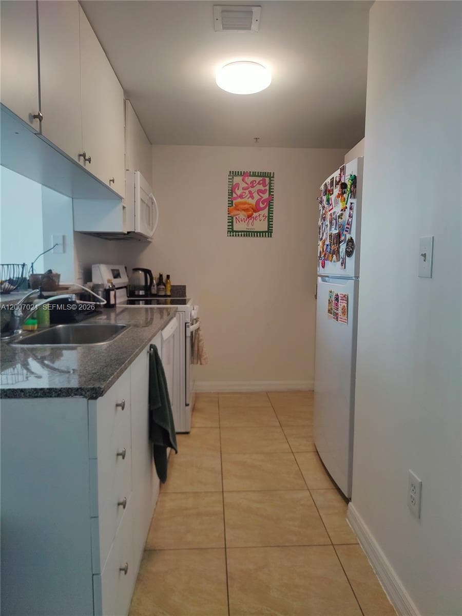 275 NE 18th St # 1801, Miami FL 33132 — 5