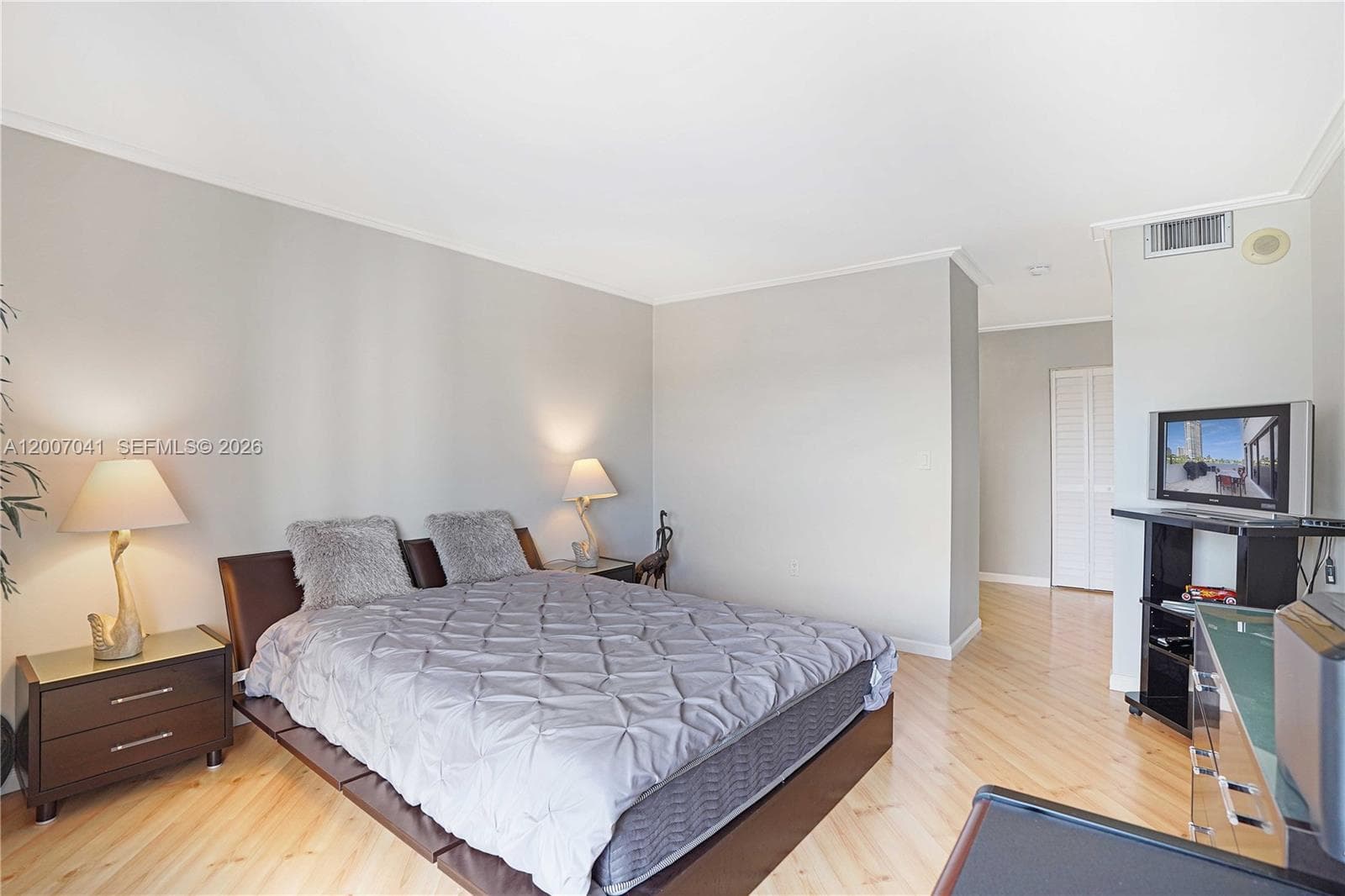 20505 E Country Club Dr # 836, Aventura FL 33180 — 20