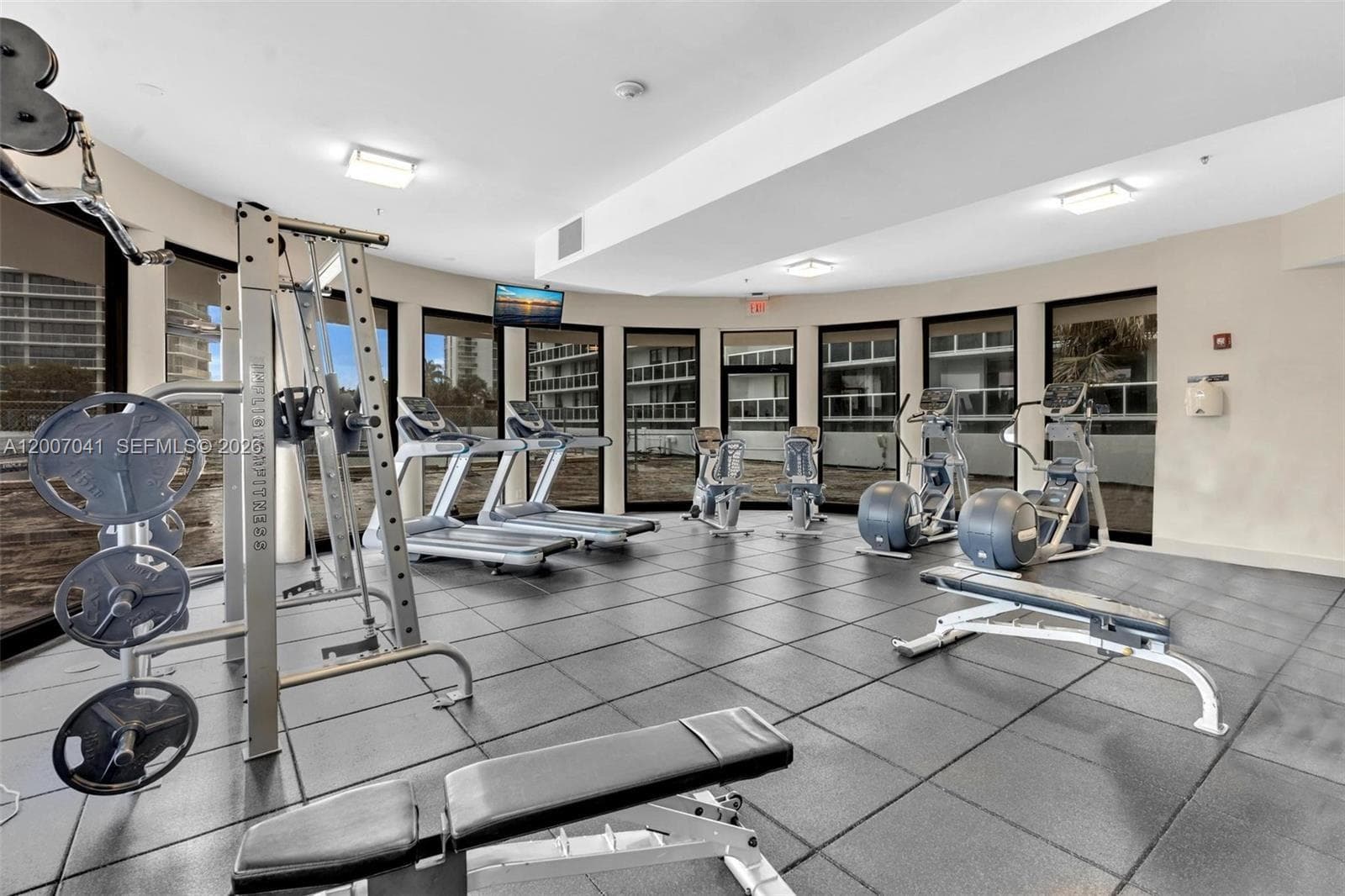 20505 E Country Club Dr # 836, Aventura FL 33180 — 41