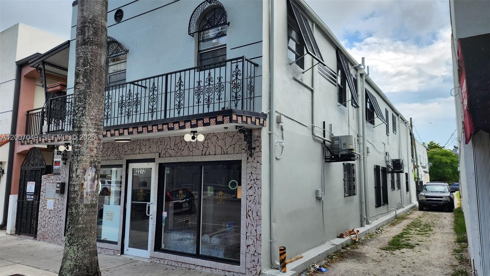 2272 SW 8th St # 3, Miami FL 33135 — 23