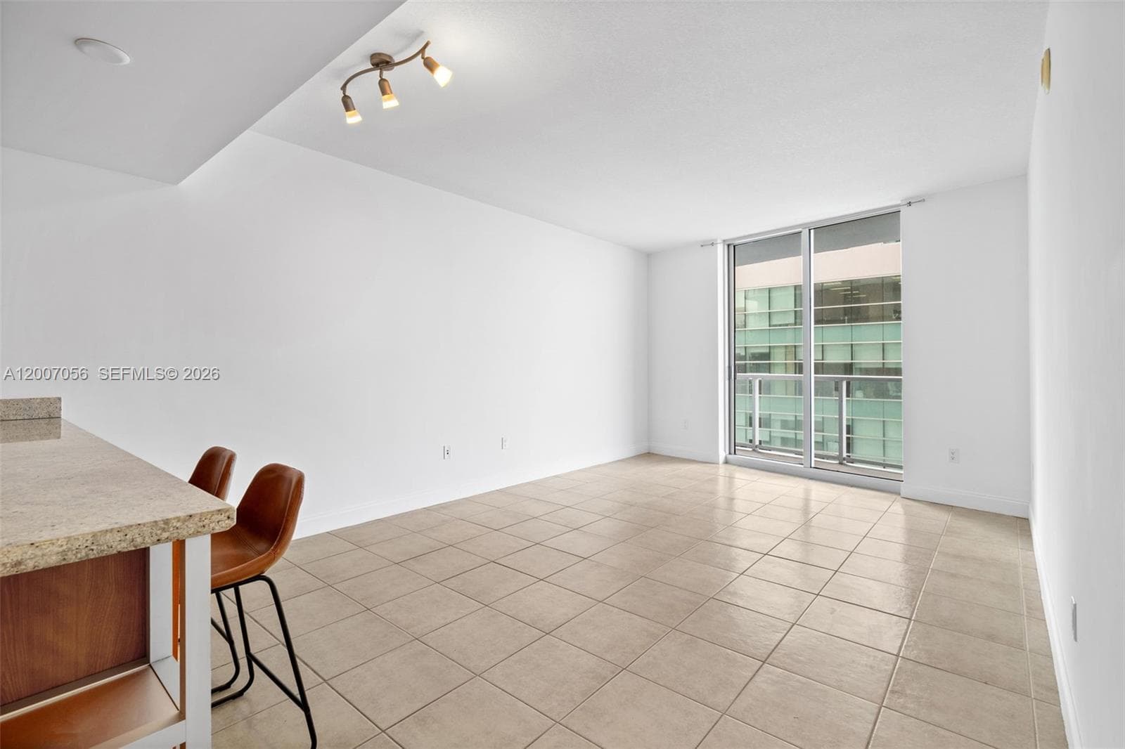 185 SW 7th St # 1710, Miami FL 33130 — 6