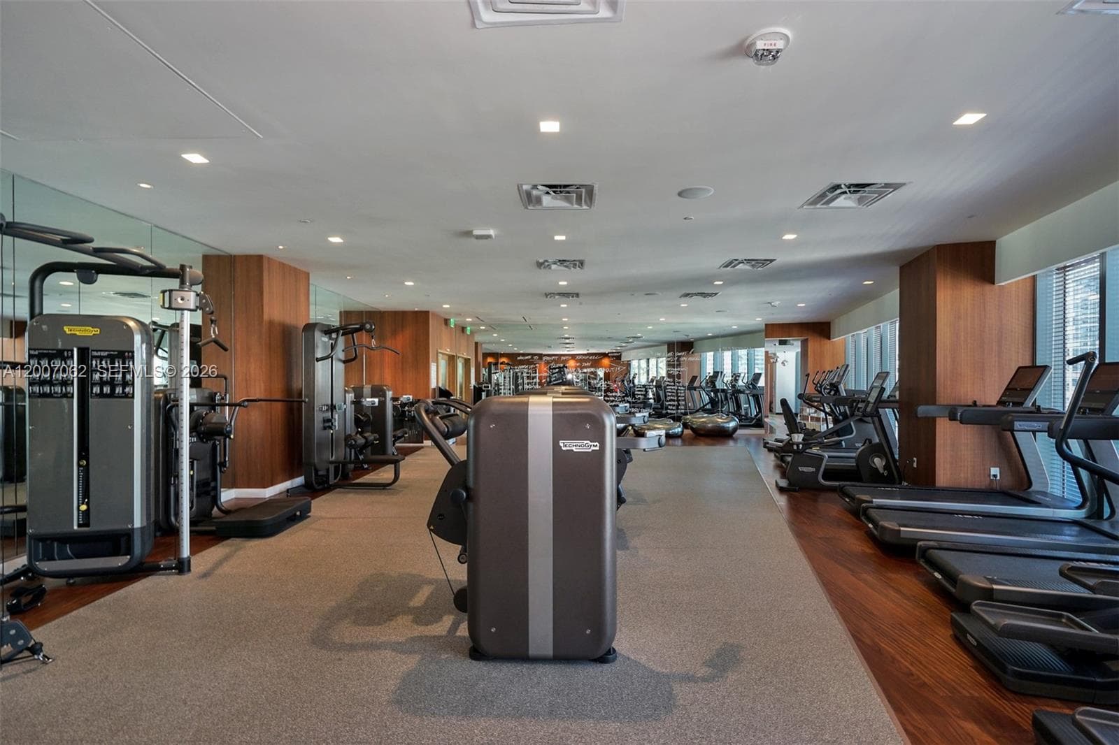 1300 S Miami Ave # 1407, Miami FL 33130 — 27